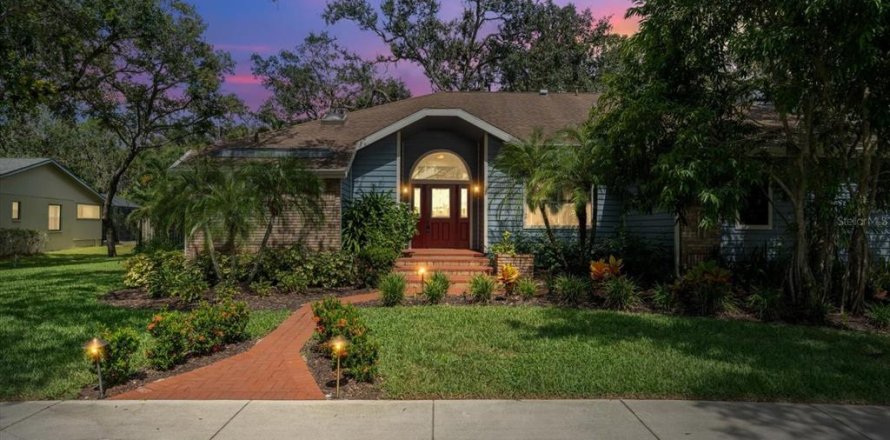 Villa ou maison à Sarasota, Floride 4 chambres, 185.71 m2 № 1916793