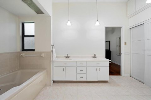 Villa ou maison à vendre à Sarasota, Floride: 4 chambres, 185.71 m2 № 1916793 - photo 27