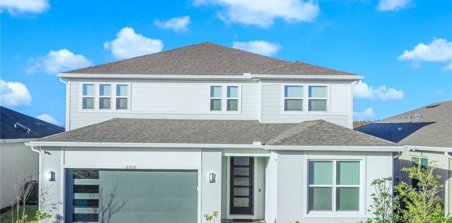 House in Orlando, Florida 5 bedrooms, 350.89 sq.m. № 2110490