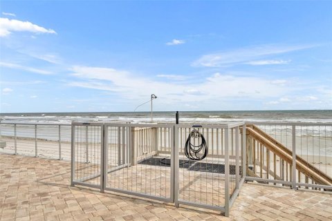 Condo in New Smyrna Beach, Florida, 2 bedrooms  № 1381421 - photo 23