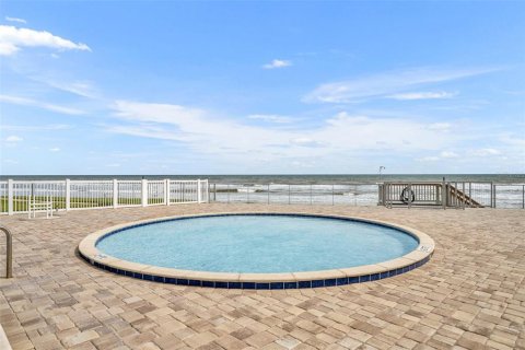 Condo in New Smyrna Beach, Florida, 2 bedrooms  № 1381421 - photo 22