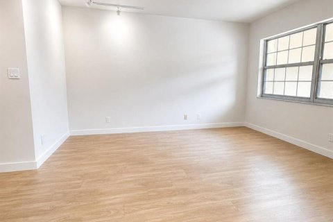 Copropriété à vendre à Pompano Beach, Floride: 2 chambres, 112.97 m2 № 2087513 - photo 9