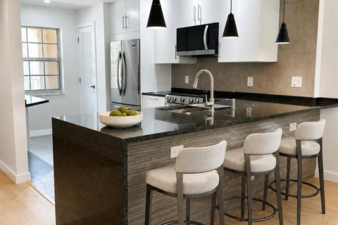 Copropriété à vendre à Pompano Beach, Floride: 2 chambres, 112.97 m2 № 2087513 - photo 2