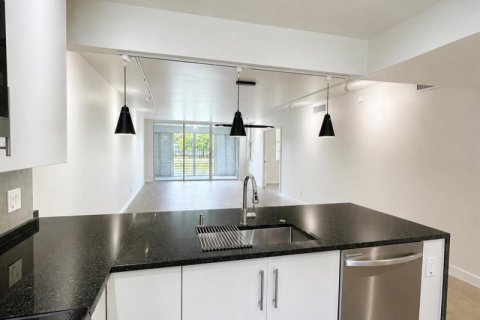 Copropriété à vendre à Pompano Beach, Floride: 2 chambres, 112.97 m2 № 2087513 - photo 5