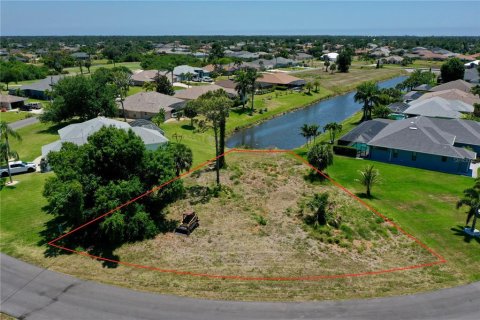 Terreno en Rotonda, Florida № 2231667