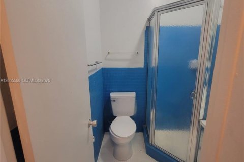 Condo in Lauderhill, Florida, 2 bedrooms  № 2069658 - photo 4