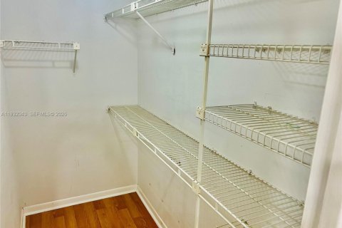 Condominio en venta en Plantation, Florida, 2 dormitorios, 112.41 m2 № 2152438 - foto 27