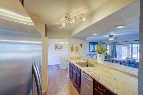 Condo in Lake Wales, Florida, 2 bedrooms № 2094199 - photo 5