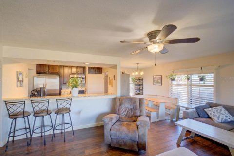 Condo in Lake Wales, Florida, 2 bedrooms № 2094199 - photo 16