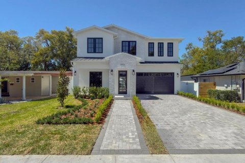 Casa en Orlando, Florida 5 dormitorios, 296.54 m2 № 2117315