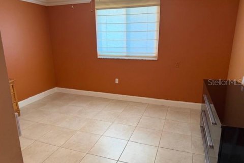 Copropriété à louer à Saint Petersburg, Floride: 3 chambres, 179.77 m2 № 2144984 - photo 13