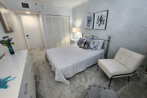 Condominio en alquiler en Miami Beach, Florida, 2 dormitorios, 109.62 m2 № 1859403 - foto 25