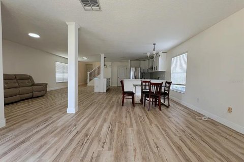 Villa ou maison à louer à Winter Garden, Floride: 3 chambres, 203.73 m2 № 2383936 - photo 2