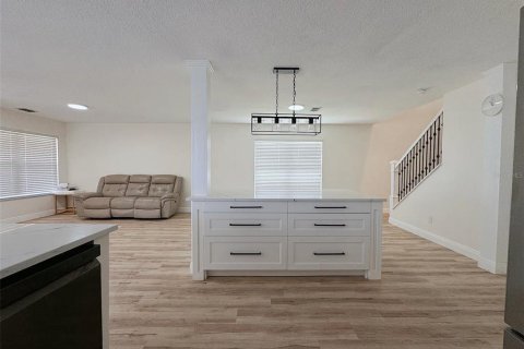 Villa ou maison à louer à Winter Garden, Floride: 3 chambres, 203.73 m2 № 2383936 - photo 7
