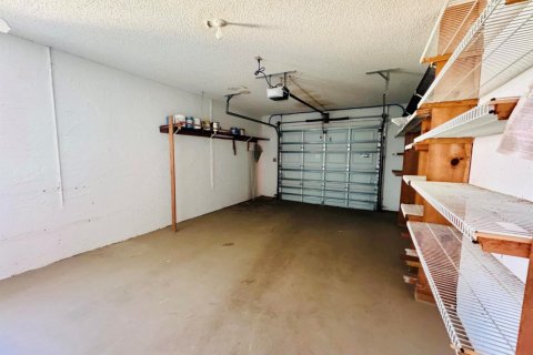 House in Delray Beach, Florida 2 bedrooms, 140.47 sq.m. № 1079012 - photo 1
