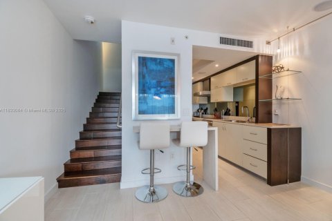 Condominio en venta en Miami Beach, Florida, 1 dormitorio, 73.49 m2 № 1957931 - foto 4