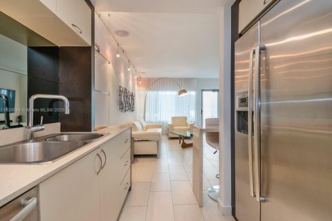 Condominio en venta en Miami Beach, Florida, 1 dormitorio, 73.49 m2 № 1957931 - foto 8
