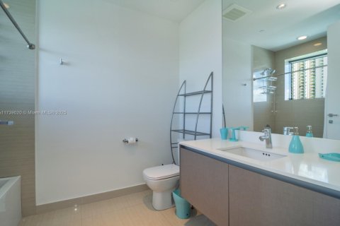 Copropriété à vendre à Aventura, Floride: 3 chambres, 222.78 m2 № 1990409 - photo 16