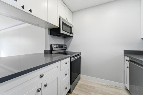 Condo in Coral Springs, Florida, 2 bedrooms № 2175785 - photo 19