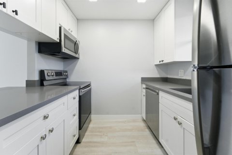 Condo in Coral Springs, Florida, 2 bedrooms № 2175785 - photo 18