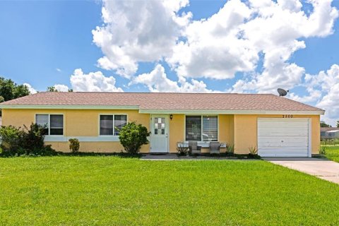 House in North Port, Florida 3 bedrooms, 109.25 sq.m. № 1854466 - photo 2