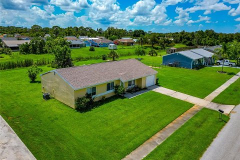 House in North Port, Florida 3 bedrooms, 109.25 sq.m. № 1854466 - photo 16
