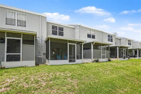 Townhouse in Riverview, Florida 2 bedrooms, 96.15 sq.m. № 2217892 - photo 27