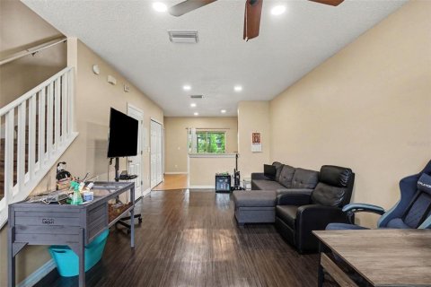 Townhouse in Riverview, Florida 2 bedrooms, 96.15 sq.m. № 2217892 - photo 2