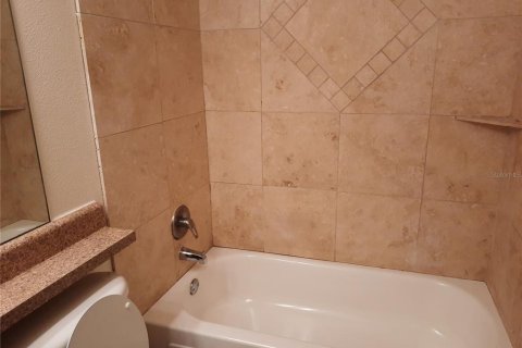 Condominio en alquiler en Winter Park, Florida, 2 dormitorios, 81.85 m2 № 1851616 - foto 12