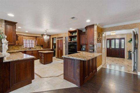 Villa ou maison à vendre à Kissimmee, Floride: 4 chambres, 335.28 m2 № 2115693 - photo 8