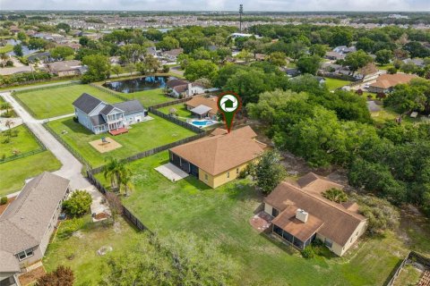 Villa ou maison à vendre à Kissimmee, Floride: 4 chambres, 335.28 m2 № 2115693 - photo 30