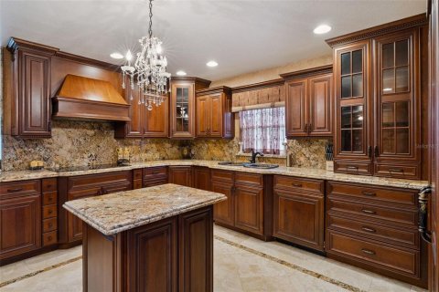 Villa ou maison à vendre à Kissimmee, Floride: 4 chambres, 335.28 m2 № 2115693 - photo 10
