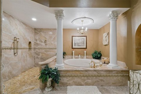 Villa ou maison à vendre à Kissimmee, Floride: 4 chambres, 335.28 m2 № 2115693 - photo 15