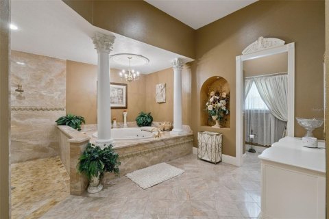Villa ou maison à vendre à Kissimmee, Floride: 4 chambres, 335.28 m2 № 2115693 - photo 16