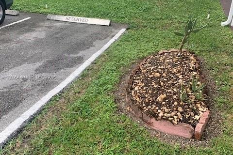 Copropriété à vendre à Miami Gardens, Floride: 1 chambre, 66.43 m2 № 1979751 - photo 2