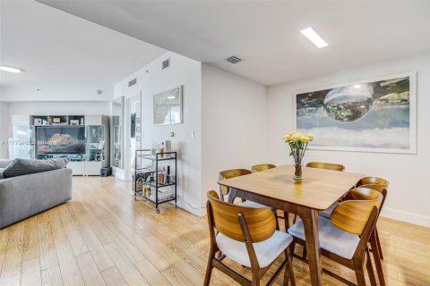 Copropriété à vendre à Miami, Floride: 2 chambres, 99.87 m2 № 1867247 - photo 9