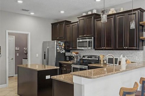 House in Land O' Lakes, Florida 5 bedrooms, 274.25 sq.m. № 2204036 - photo 29