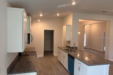Casa en venta en Dunnellon, Florida, 3 dormitorios, 183.02 m2 № 2229878 - foto 5