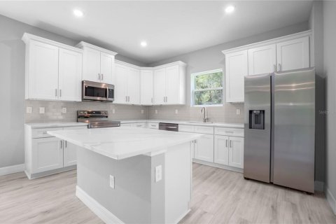 Villa ou maison à vendre à Homosassa, Floride: 4 chambres, 194.35 m2 № 1849902 - photo 14