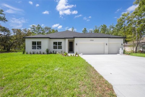 Villa ou maison à vendre à Homosassa, Floride: 4 chambres, 194.35 m2 № 1849902 - photo 1