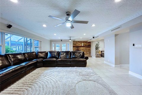 Casa en venta en Tampa, Florida, 3 dormitorios, 216.65 m2 № 1911238 - foto 20