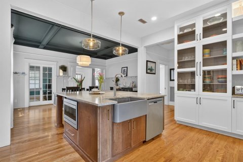 Villa ou maison à vendre à Tampa, Floride: 3 chambres, 261.89 m2 № 2142020 - photo 16