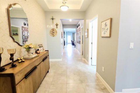 House in STOREY LAKE in Kissimmee, Florida 4 bedrooms, 201.23 sq.m. № 1589879 - photo 3