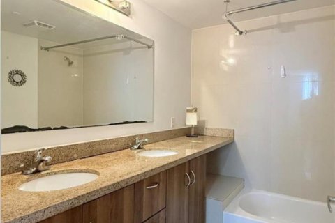 Condo in Miami, Florida, 3 bedrooms № 2262124 - photo 24