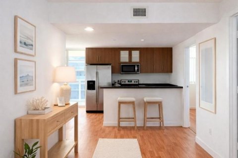Condo in Miami, Florida, 3 bedrooms № 2262124 - photo 3