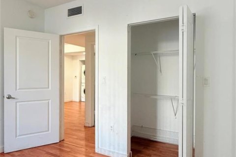 Condo in Miami, Florida, 3 bedrooms № 2262124 - photo 29