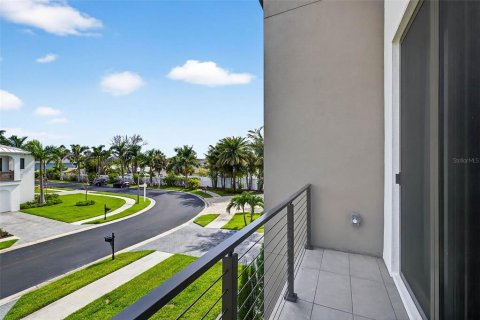 Casa en venta en Redington Shores, Florida, 4 dormitorios, 328.22 m2 № 1798493 - foto 29
