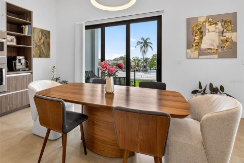 Casa en venta en Redington Shores, Florida, 4 dormitorios, 328.22 m2 № 1798493 - foto 13