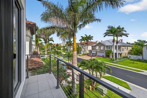 Casa en venta en Redington Shores, Florida, 4 dormitorios, 328.22 m2 № 1798493 - foto 30
