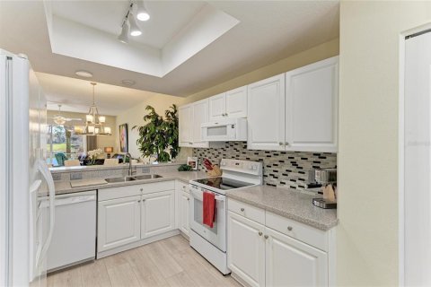 Condo in Sarasota, Florida, 2 bedrooms № 2099244 - photo 14